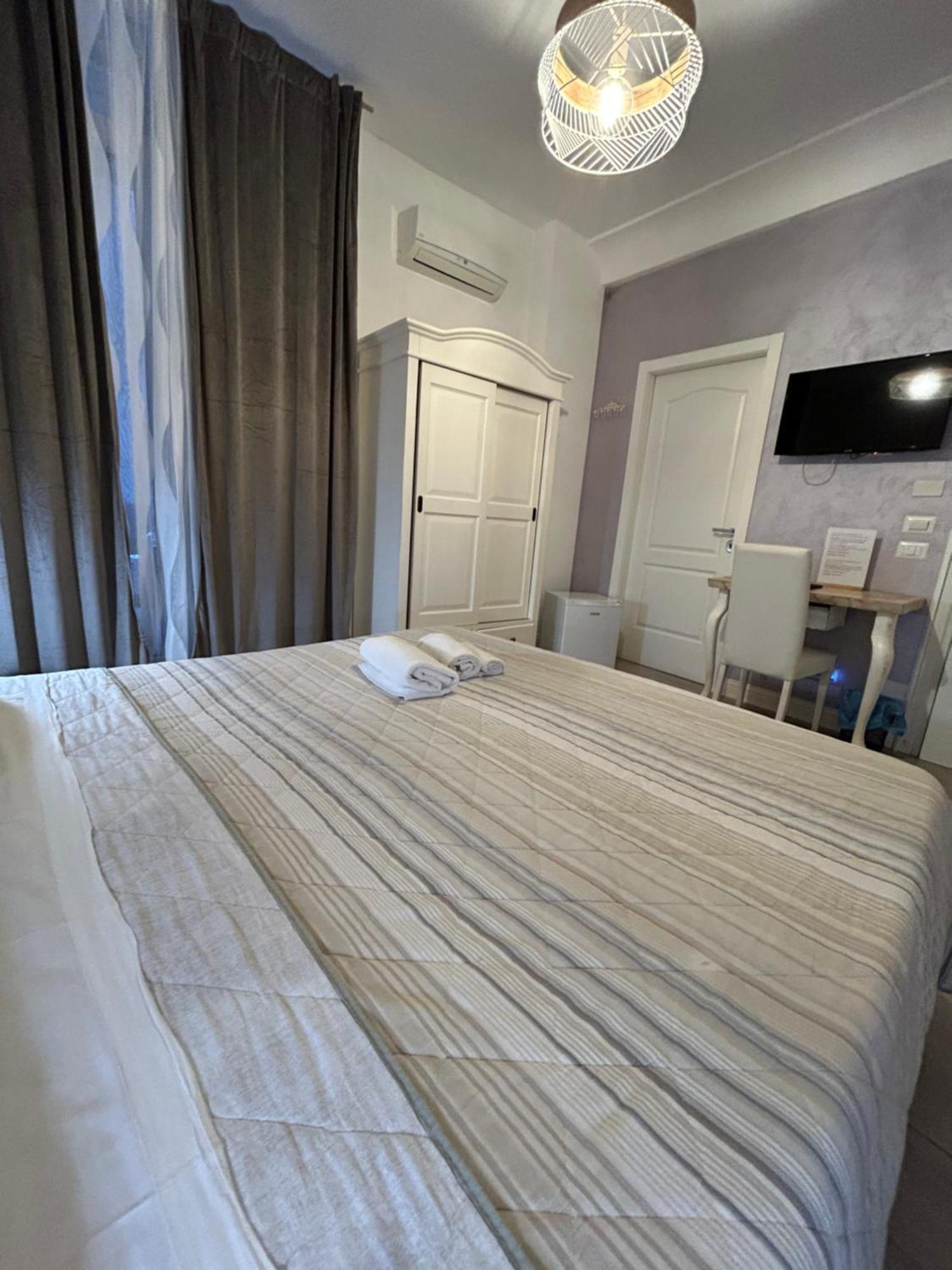 Chiaia Roof Bed & Breakfast Napoli Cameră foto